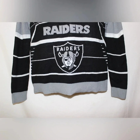 Men’s Las Vegas Raiders Stadium Football Lightup Crewneck Sweater Size Small - Picture 3 of 12